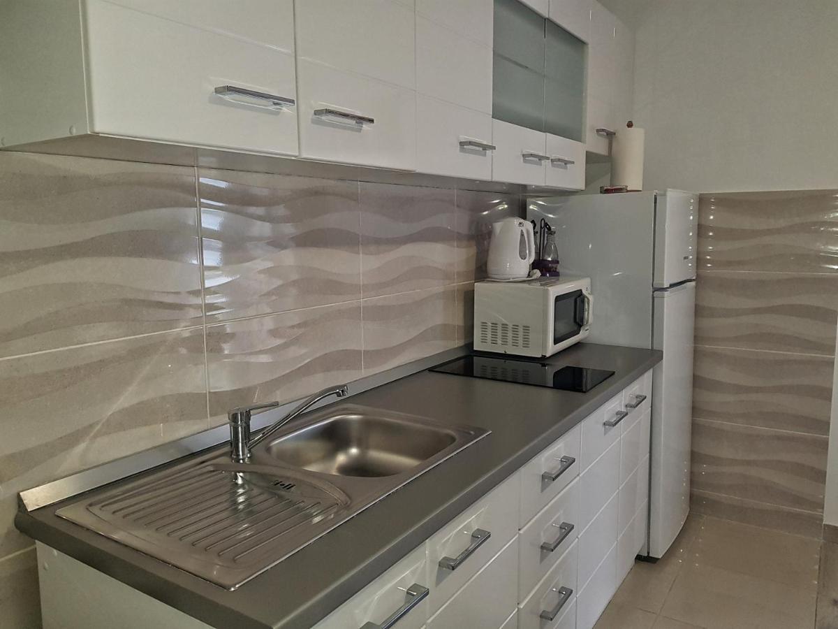 Apartman Nela Apartment Kaštel Sućurac Exterior foto